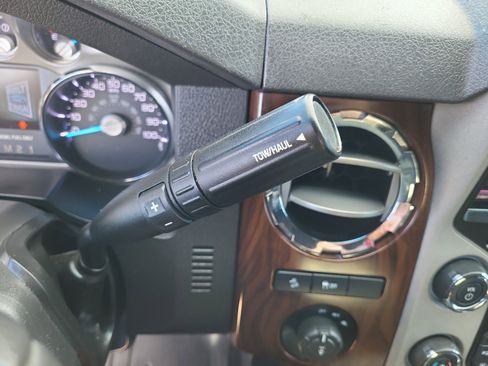 Used 2013 Ford F250 Lariat w/ Lariat Ultimate Pkg image 20