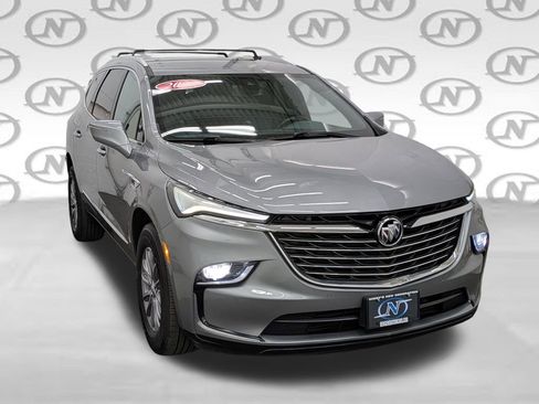 Used 2023 Buick Enclave Essence AWD/4WD image 37