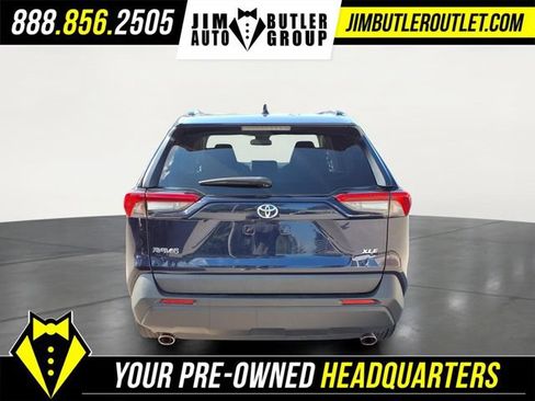 Used 2024 Toyota RAV4 XLE FWD image 9