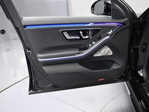Used 2026 Mercedes-Benz S 580 4MATIC Sedan image 16