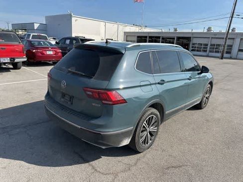 Used 2019 Volkswagen Tiguan SEL w/ 3rd Row Seat Package image 18
