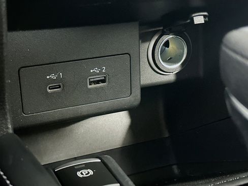 Used 2024 Nissan Kicks SR w/ SR Premium Package image 26