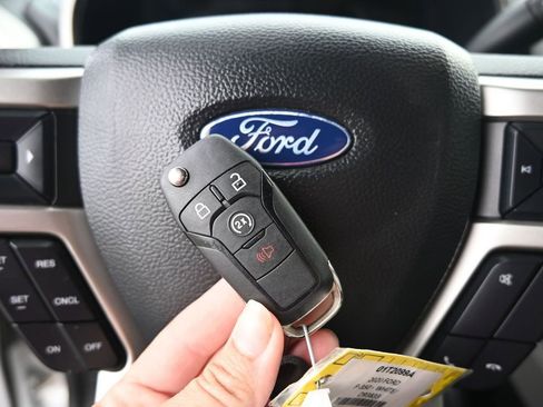 Used 2020 Ford F350 Lariat w/ Lariat Value Package image 36