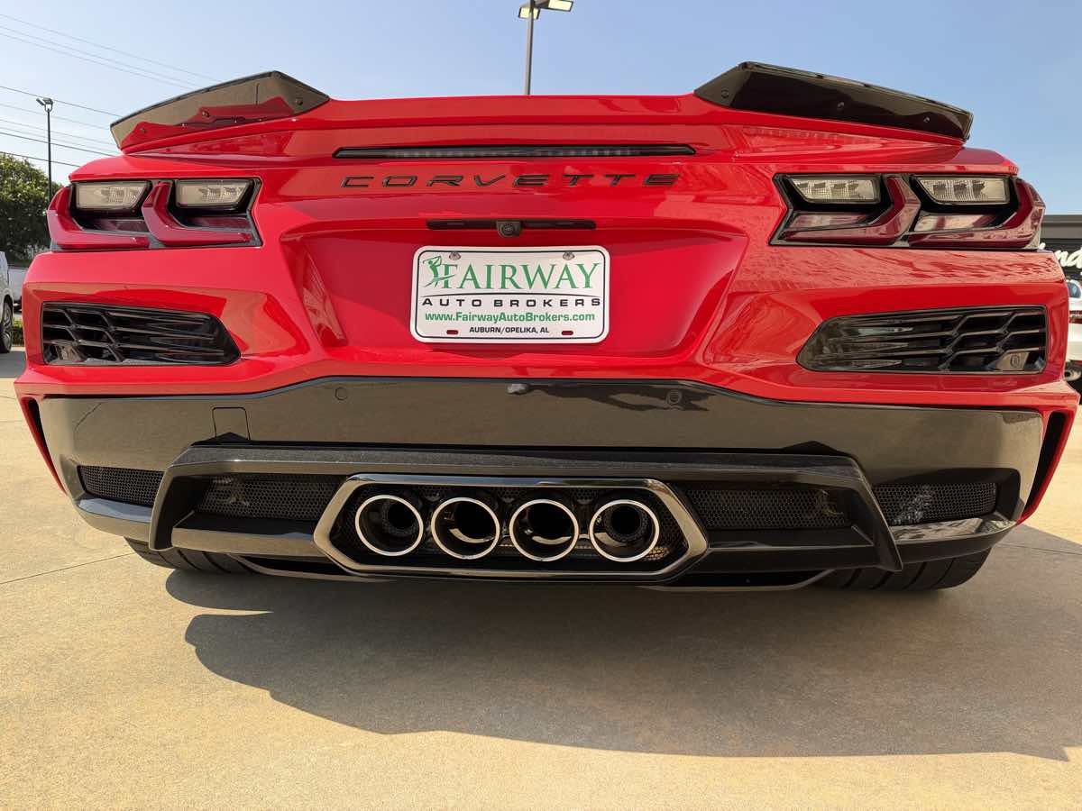 Used 2026 Chevrolet Corvette Z06 RWD image 6