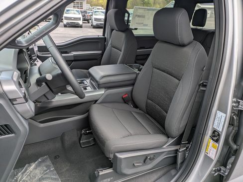 New 2026 Ford F150 XLT w/ Equipment Group 302A MID AWD/4WD image 5