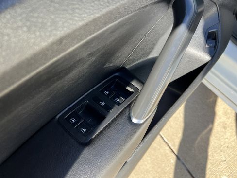 Used 2018 Volkswagen Passat 2.0T R-Line image 14