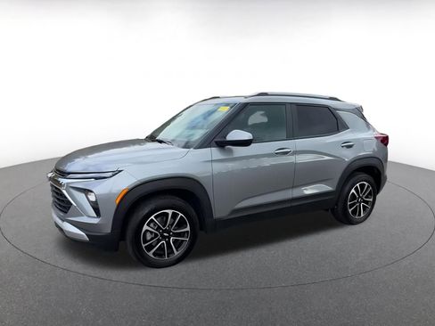 Used 2025 Chevrolet TrailBlazer LT image 8