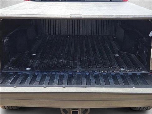 Used 2021 Toyota Tacoma SR5 RWD image 6