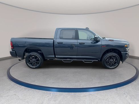 Used 2025 RAM 2500 Big Horn AWD/4WD image 4
