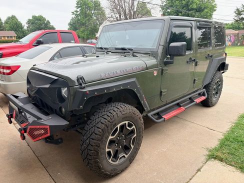 Used 2015 Jeep Wrangler Unlimited Rubicon AWD/4WD image 2