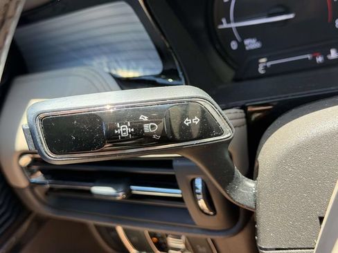 Used 2022 Lincoln Corsair AWD w/ Equipment Group 101A image 21