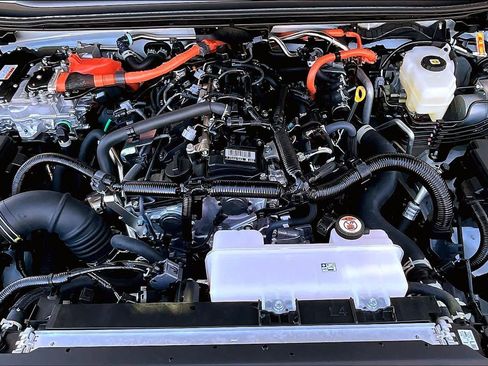 Certified 2025 Toyota Land Cruiser image 30