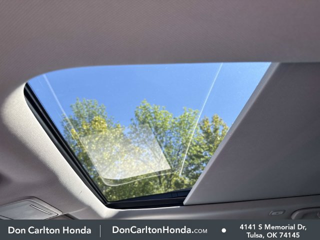Used 2025 Honda Pilot Elite image 9
