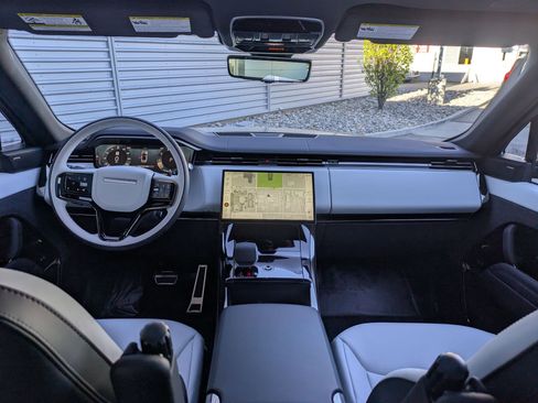 New 2026 Land Rover Range Rover Sport Dynamic SE AWD/4WD image 27