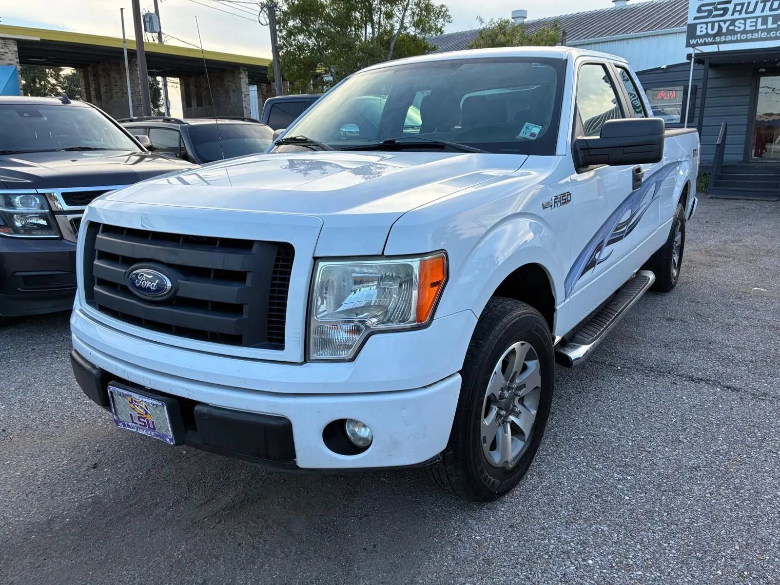 Used 2012 Ford F150 STX w/ STX Decor Pkg RWD image 1
