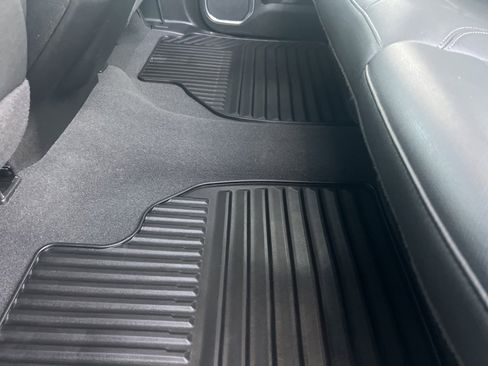 Used 2024 Chevrolet Silverado 1500 LTZ w/ LTZ Premium Package image 33