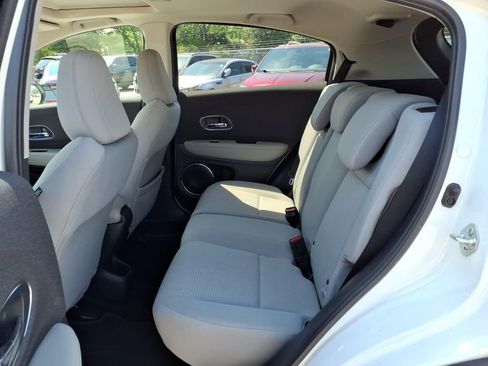 Used 2021 Honda HR-V EX image 5