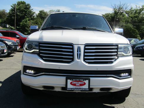 Used 2016 Lincoln Navigator L Select image 2