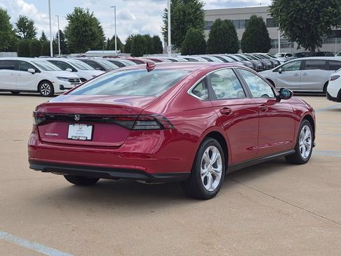 Used 2026 Honda Accord LX image 7
