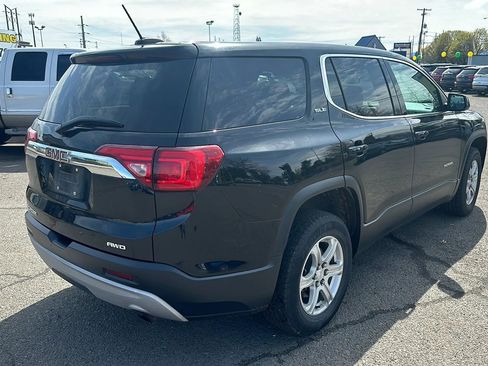 Used 2018 GMC Acadia SLE AWD/4WD image 4