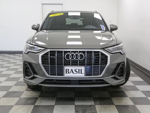 Used 2025 Audi Q3 2.0T Premium Plus w/ Premium Plus Package AWD/4WD image 3