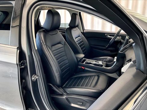Certified 2024 Ford Edge SEL w/ Convenience Package AWD/4WD image 6