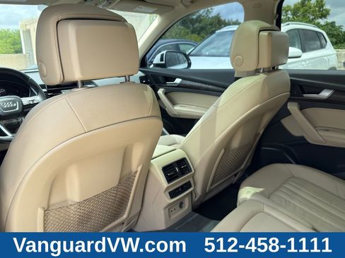 Used 2019 Audi Q5 2.0T Premium Plus w/ Premium Plus Package AWD/4WD image 27