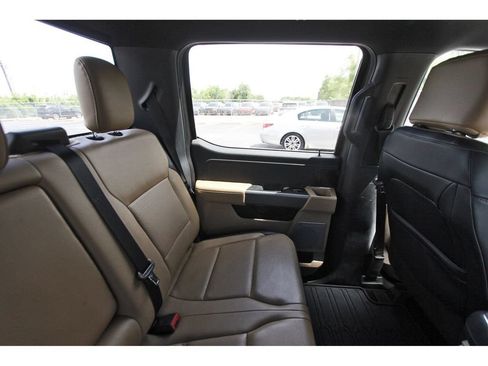 Used 2023 Ford F150 Lariat RWD image 13