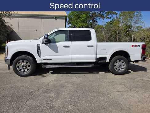 Used 2025 Ford F250 Lariat w/ Chrome Package AWD/4WD image 24