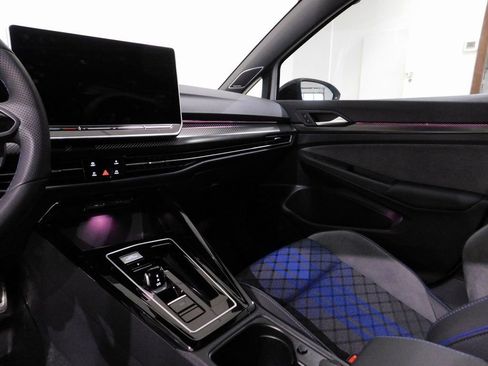 Used 2025 Volkswagen Golf R image 78