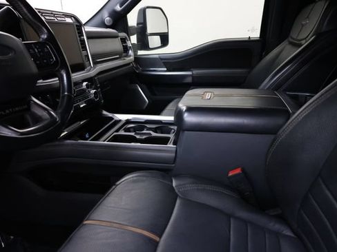 Used 2023 Ford F450 Platinum w/ FX4 Off-Road Package AWD/4WD image 79
