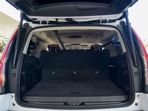 Used 2019 Cadillac Escalade ESV Premium Luxury image 73