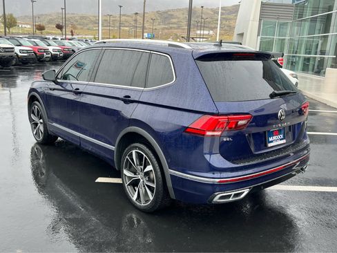 Used 2022 Volkswagen Tiguan SEL R-Line AWD/4WD image 11