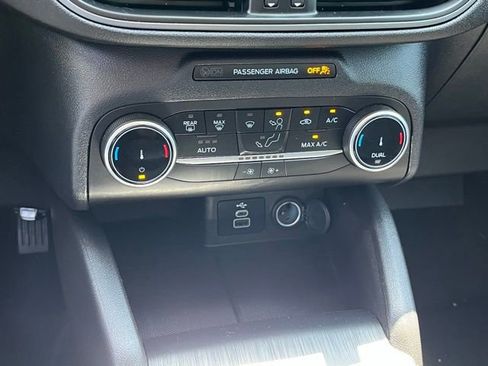 Used 2024 Ford Escape Active FWD image 23