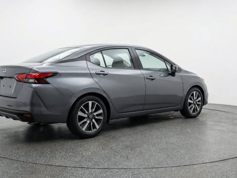 Used 2025 Nissan Versa SV FWD image 9