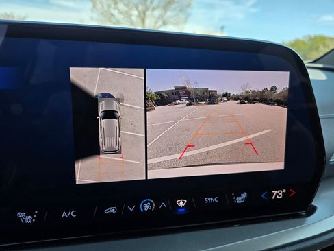 Certified 2024 Chevrolet Traverse LT image 18