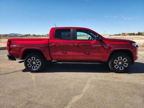 Used 2026 Chevrolet Colorado Z71 AWD/4WD image 4