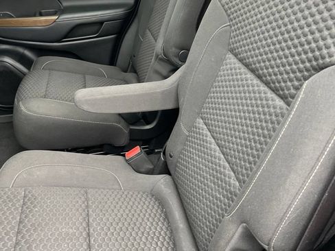 Used 2019 GMC Acadia SLE w/ GMC Pro Grade Package AWD/4WD image 19