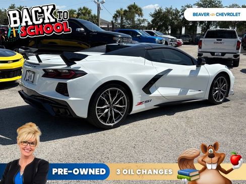 Used 2025 Chevrolet Corvette Stingray Premium Conv w/ Z51 Performance Package RWD image 7