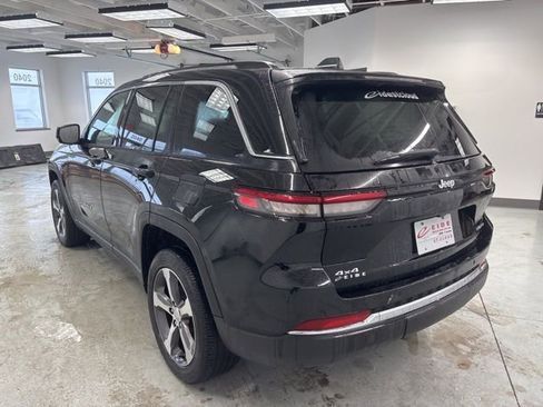 Used 2023 Jeep Grand Cherokee Limited w/ Trailer Tow Prep Group (B) image 8