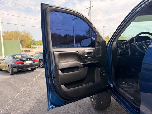 Used 2017 Chevrolet Silverado 1500 LTZ Z71 w/ LTZ Plus Package AWD/4WD image 26