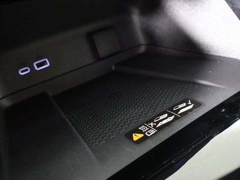 Used 2025 Chevrolet Traverse High Country w/ LPO, Cargo Package image 56