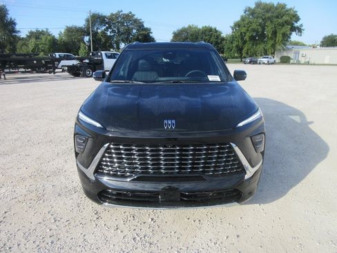 New 2026 Buick Enclave Avenir w/ Super Cruise Package image 11