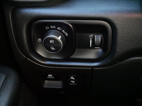 Used 2022 RAM 1500 Big Horn AWD/4WD image 27
