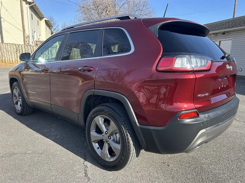 Used 2019 Jeep Cherokee Limited image 11