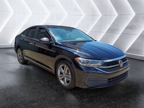 Used 2024 Volkswagen Jetta SE FWD image 1