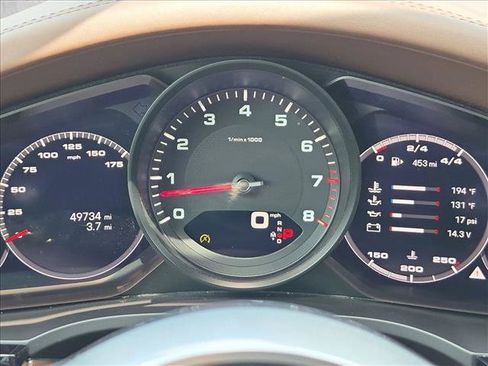 Used 2022 Porsche Cayenne AWD/4WD image 11