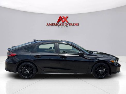 Used 2025 Honda Civic Sport image 7