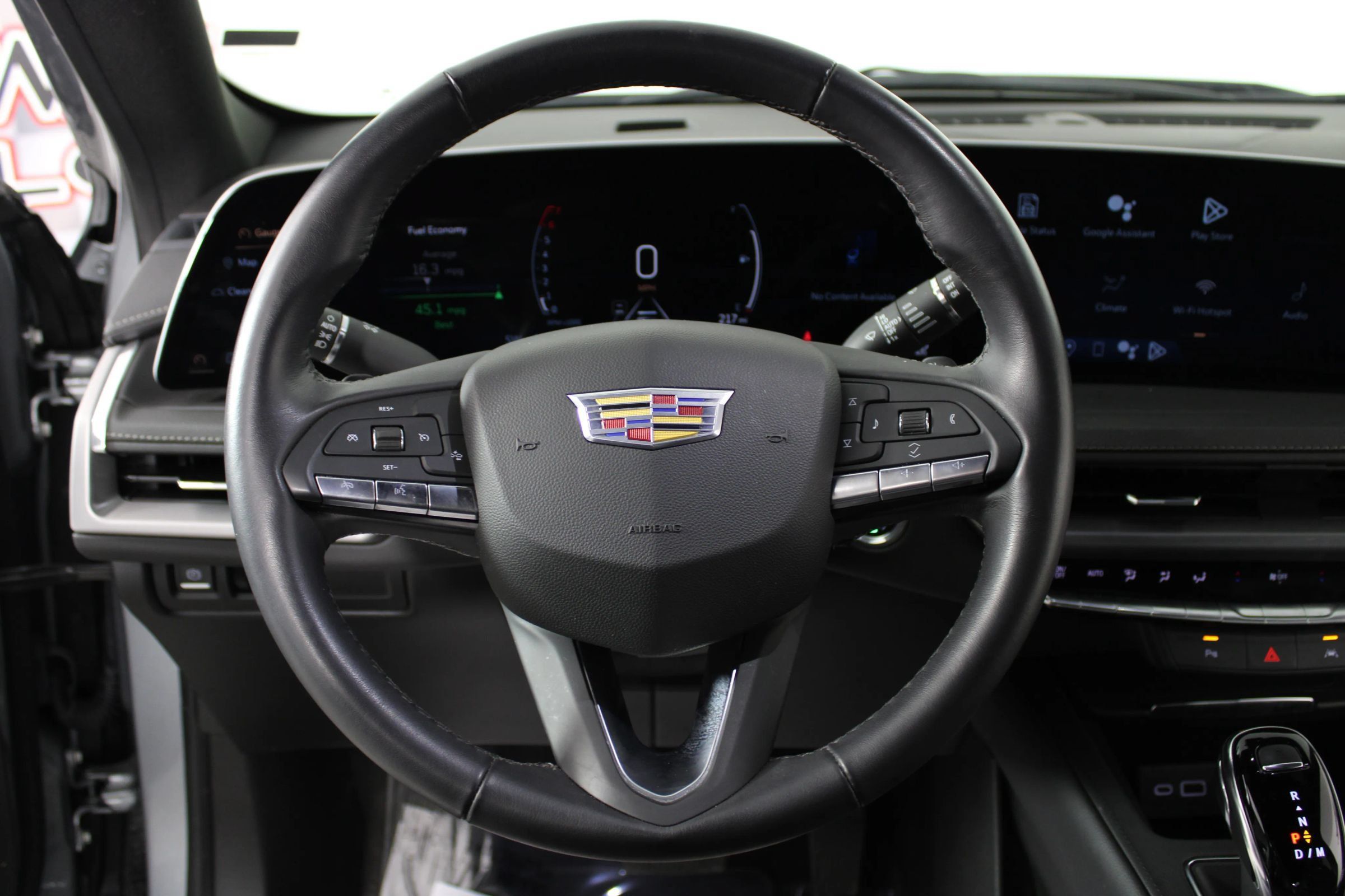 Used 2024 Cadillac XT4 Premium Luxury FWD image 13
