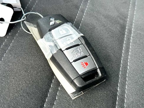 Used 2024 Mitsubishi Outlander SE FWD image 29